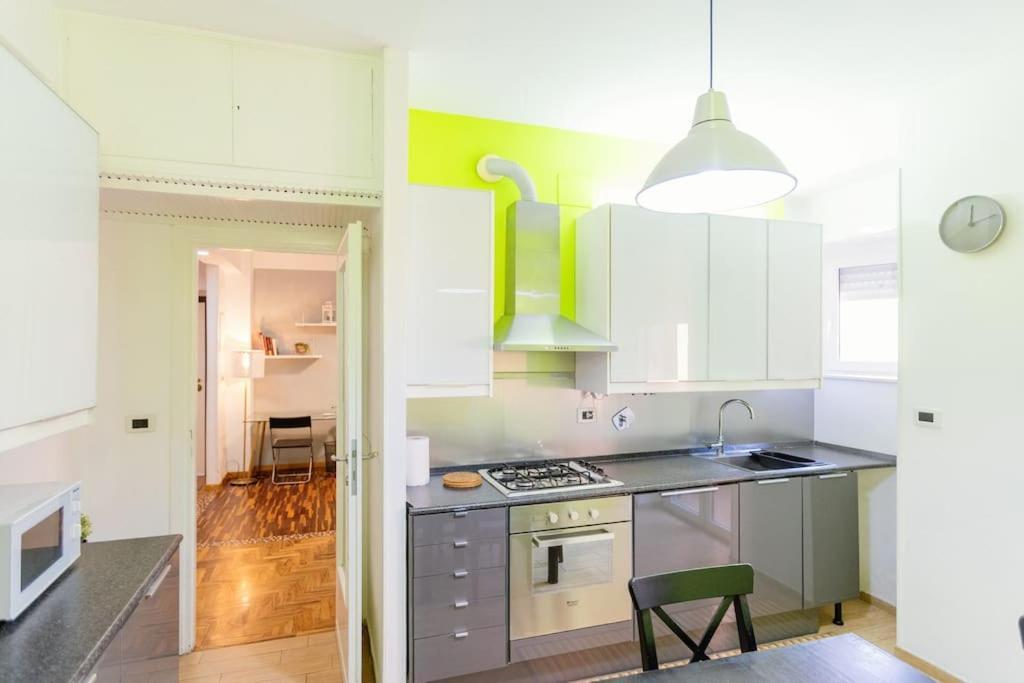 Casa Kalimera Vicino Metro A Turistica Appartamento Roma